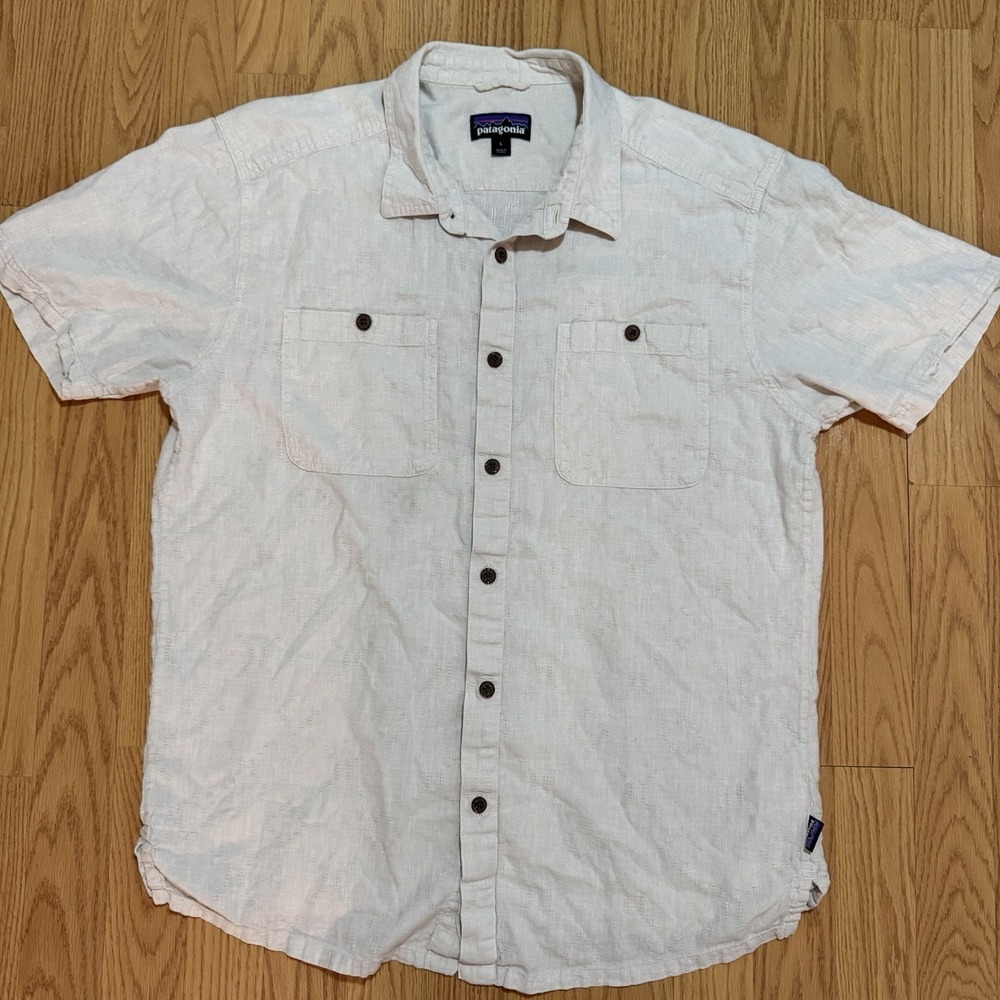 Patagonia Men's Short Sleeve Button Down Large Shirt